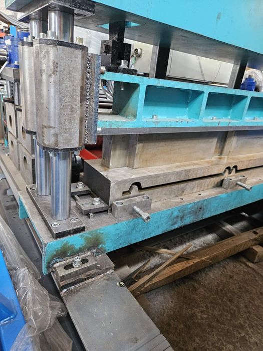 Линия для производства профнастила (фальцевая кровля)