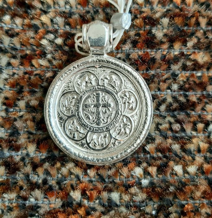 Ювелирное украшение