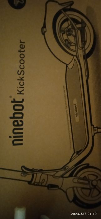Єлектросамокат Xiaomi..2023 рік брався в Магазині Е гарантія.