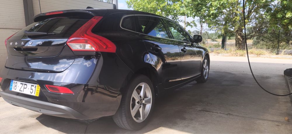 Carro Volvo V 40 D2 — photo 4