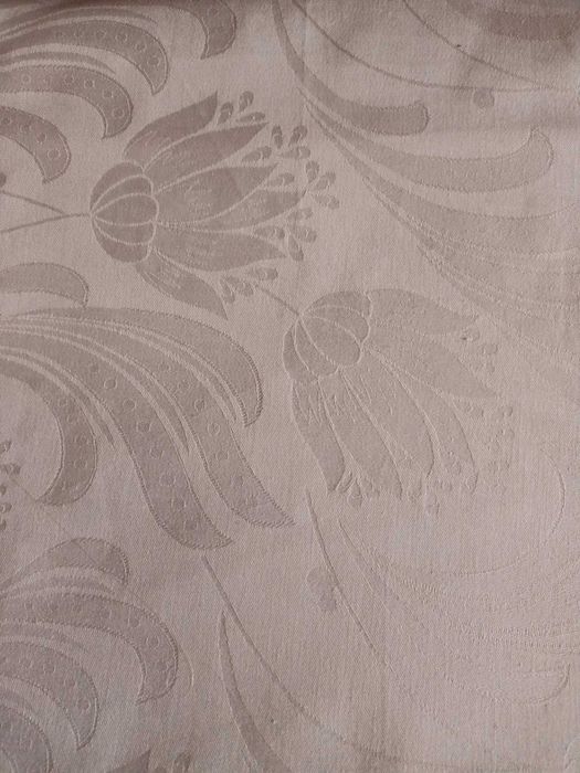 Біла тканина для пошиву скатертин, серветок,DAMASK