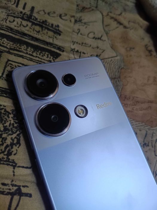 Xiaomi Redmi Note 13 Pro