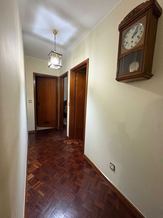 Apartamento T4 nas Madalenas com vista mar