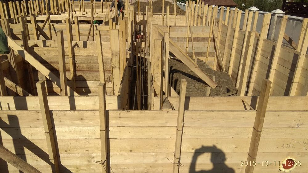 Фундаментные работы. Заливка фундаментов по Черновцам и области