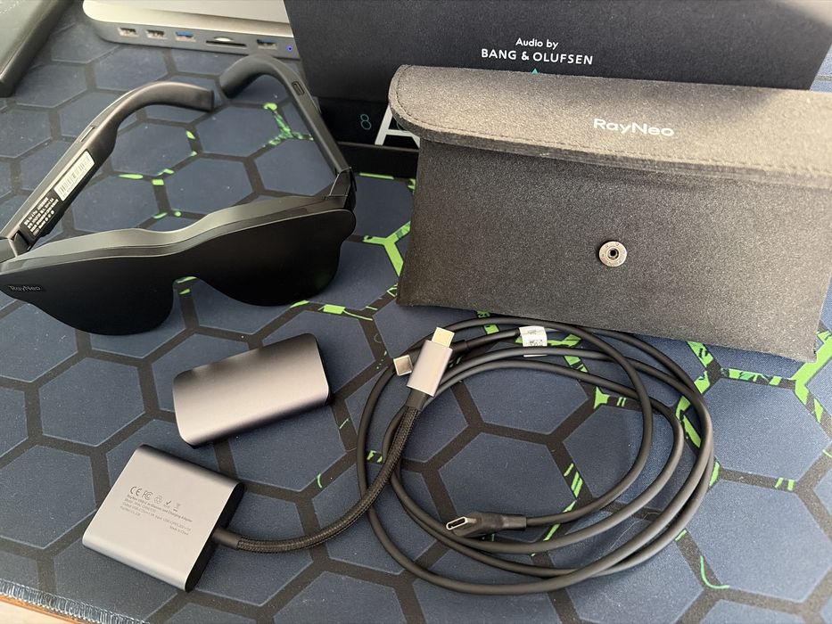 Rayneo air 4 pro z  konwerterem HDMI oraz przejsciówką /// nie viture xreal