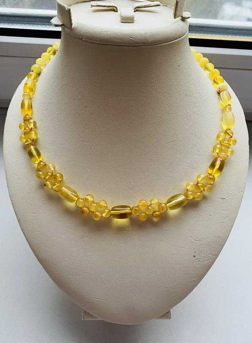 Натуральный  янтарь. Бусы.