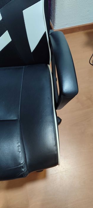 Cadeira de escritório couro PU