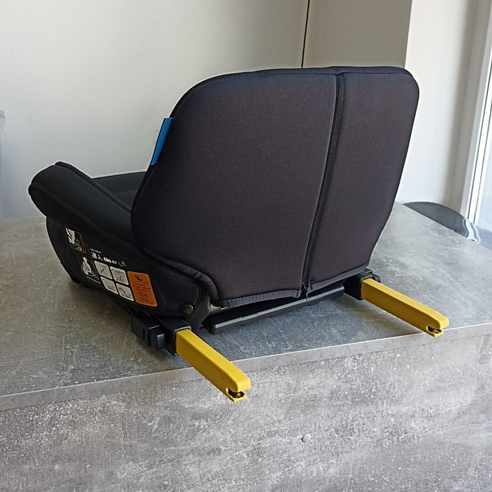 Автокрісло бустер з isofix i-Size