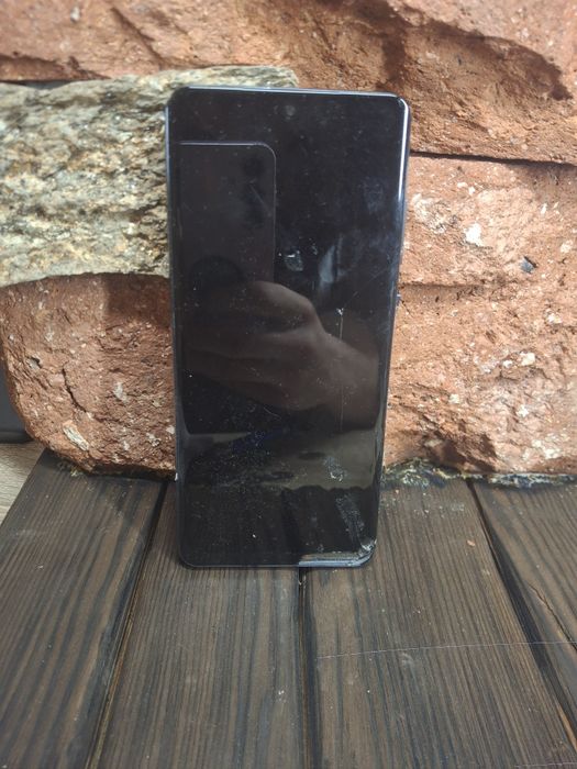 Samsung s20 ultra під ремонт