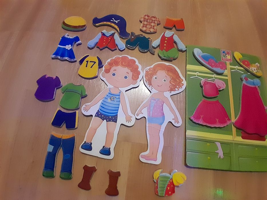 Гра магнітна одягалка Модники