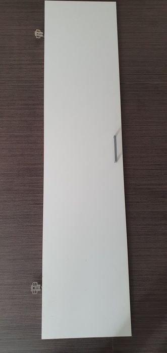 Portas para armário brancas.