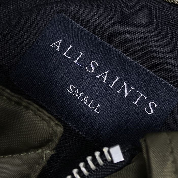 AllSaints — нейлоновий бомбер оверсайз крою