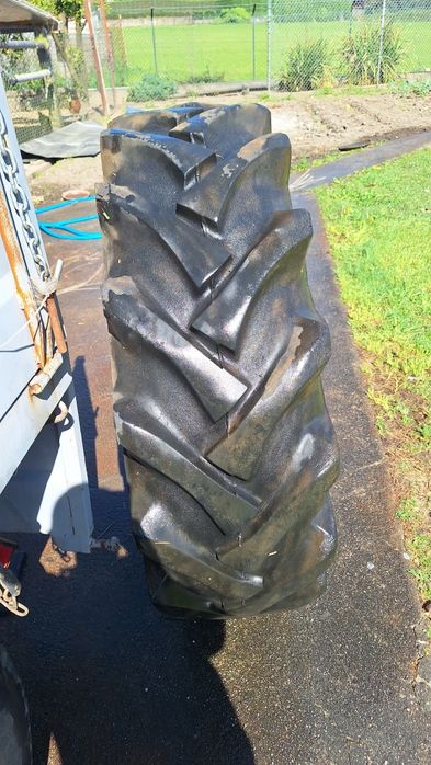 Pneu para trator agricola