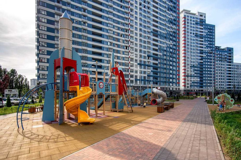 Продам простору 3-кімнатну квартиру в сучасному ЖК «Галактика» вул. Є. Сверстюка, 6Г  метро Лівобережна — лише 7 хвилин пішки. - View 3