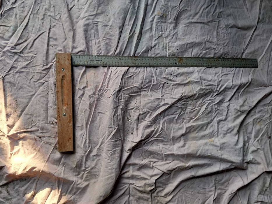 Kątowniki budowlane 40/70; 20/30