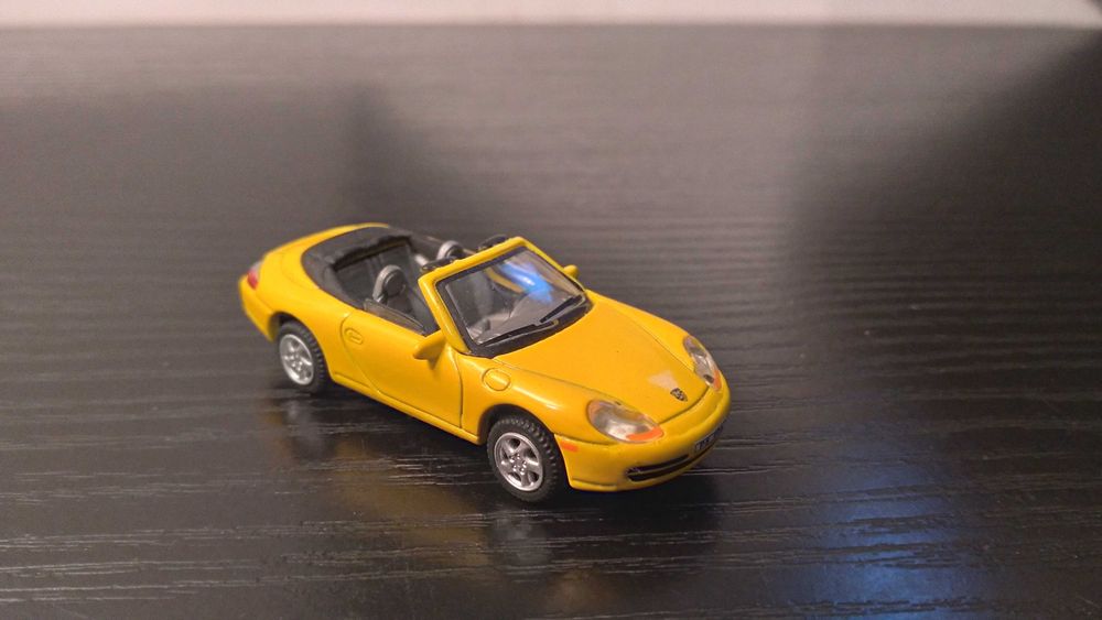 Porsche 911 (996) Cabrio Hongwell 1:72