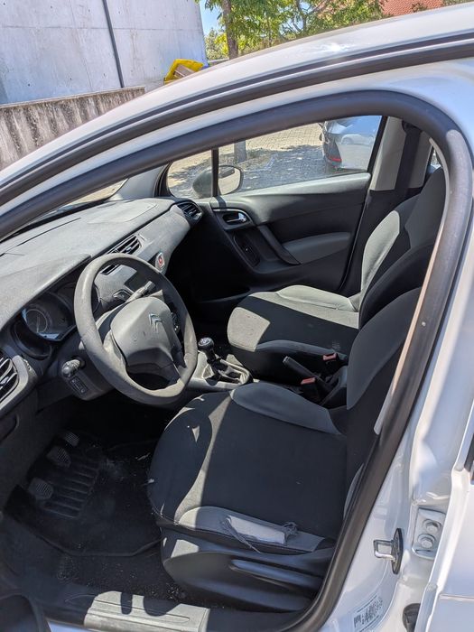 Citroen comercial C3 matricula 11-MC-50 Gasóleo