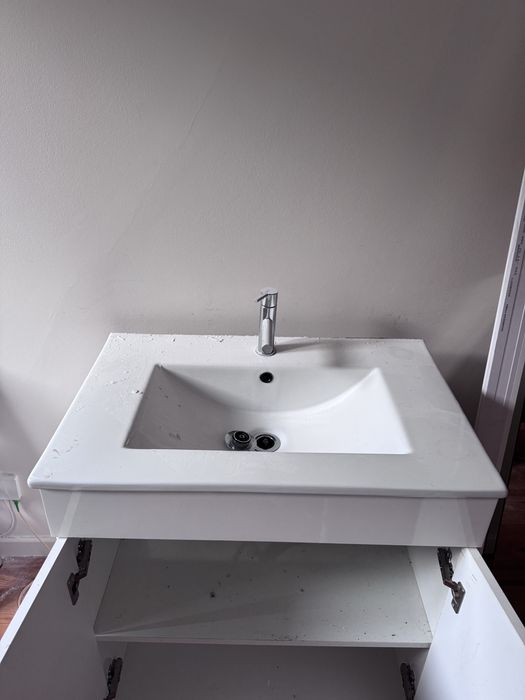 móvel wc + torneira Valadares