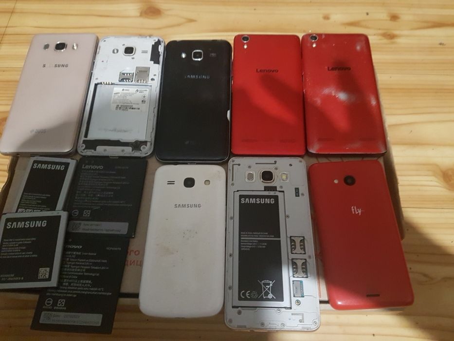 Лот/телефонів 8шт