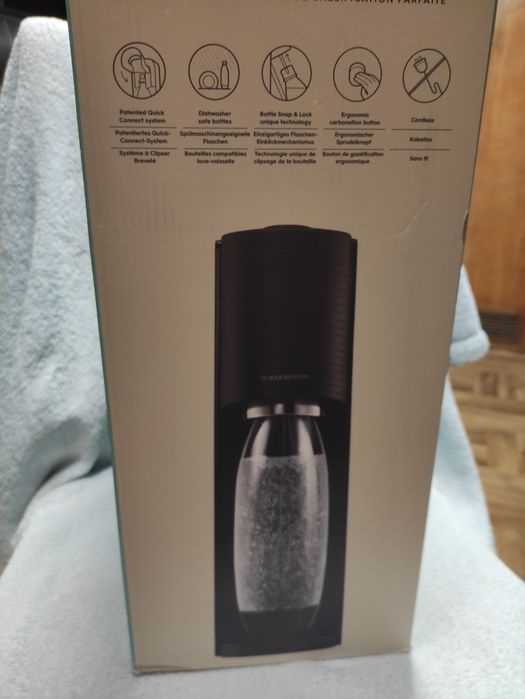 Nowy zestaw Sodastream Terra Mega Pack + 2 butelki, 2 syropy, nabój