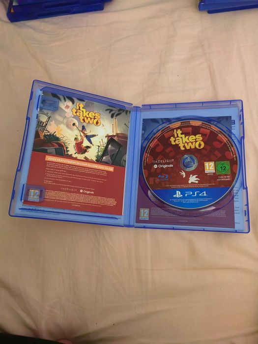 Jogo it takes two de ps4