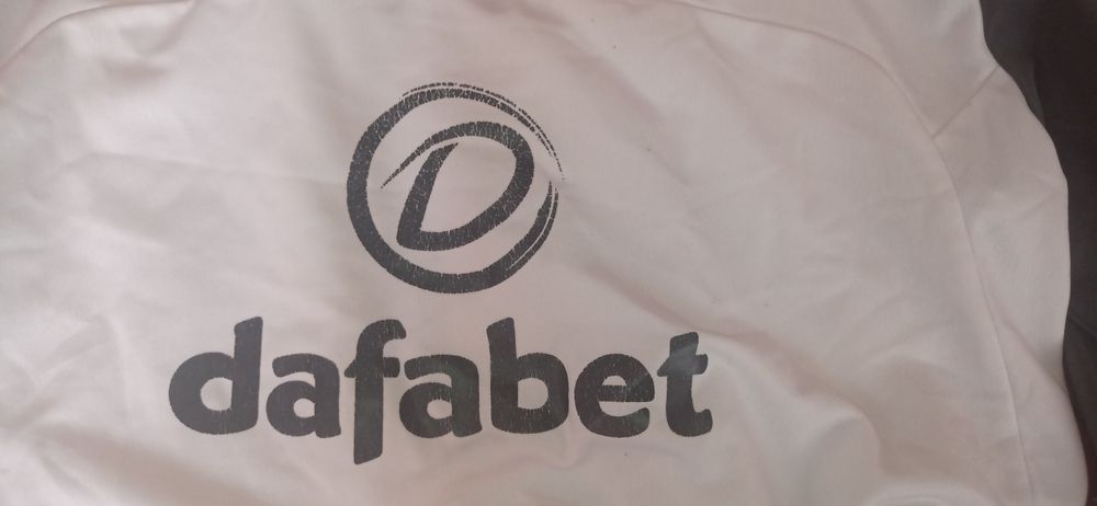 Тренувальна форма Burnley розмір-L