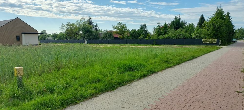 Sprzedam działkę budowlaną 10ar