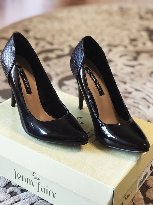 Продам нові Жіночі туфлі