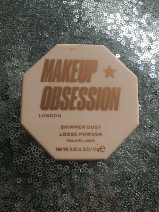 Makeup Obsession sypki rozświetlacz