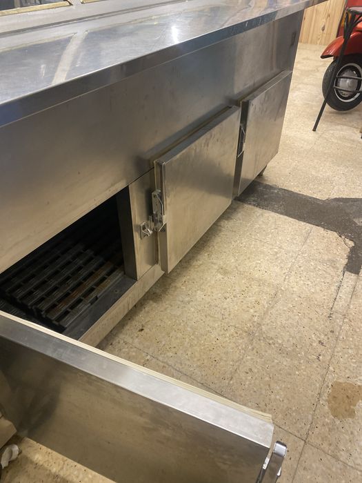 Vitrine refrigerada exposicao e frigo