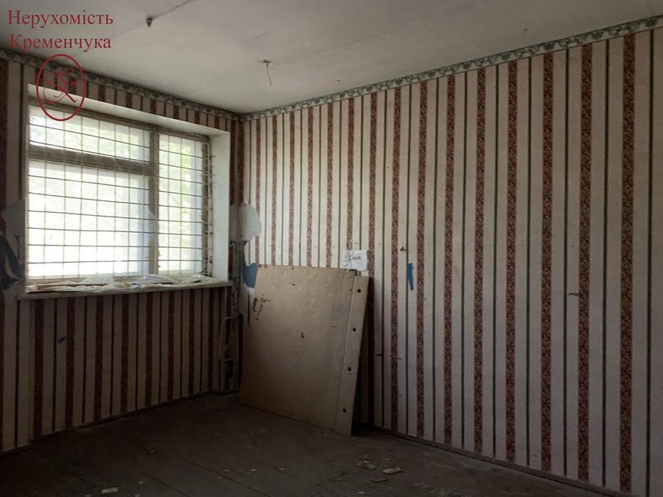 Продам комерційне приміщення на 1 Занасипі 300 м2