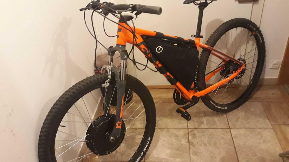 rower Cube aim pro 29, rama 17