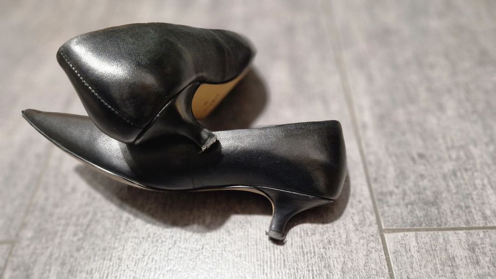 Czarne buty czółenka Simple rozmiar 36