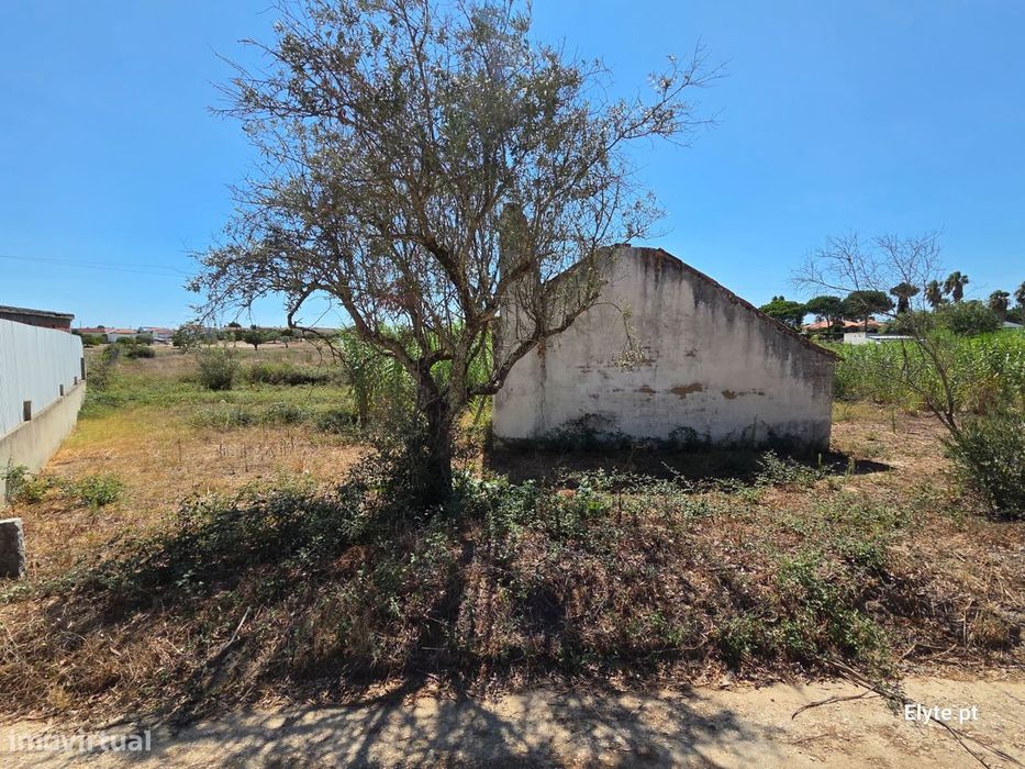 Moradia com terreno Urbano na Branca
