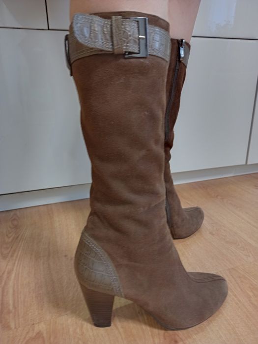 Чоботи жіночі замшеві