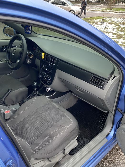 Продам Шевролле Лачетти