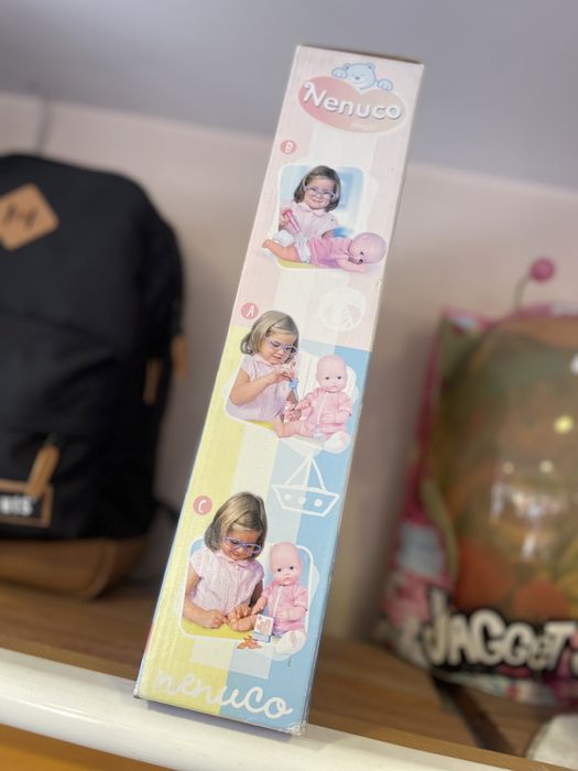 Malinha com material médico Nenuco