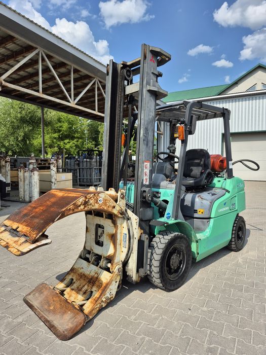 Автонавантажувач, навантажувач вилковий, захват для рулоної бумаги