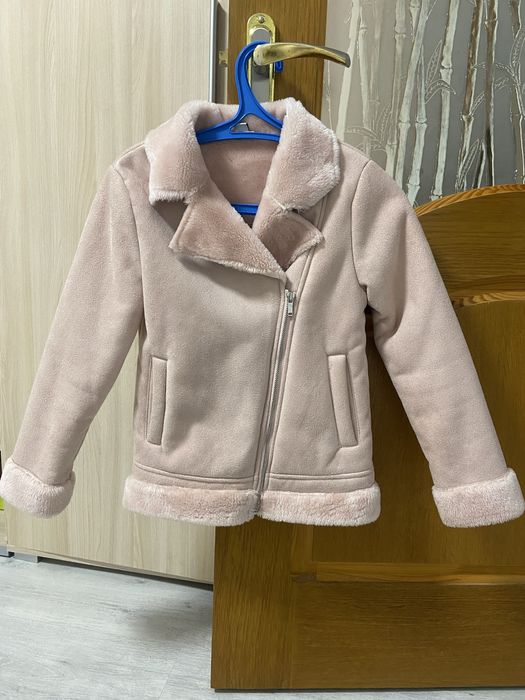 Курточка для дівчинки