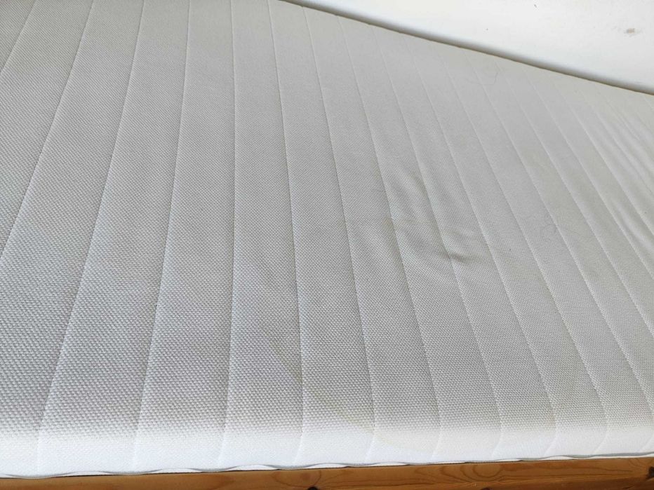 (1) Beliche Ikea Mydal + (2) Colchão de espuma ÅFJÄLL