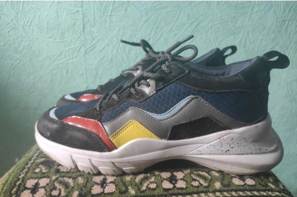 Кроссовки женские ЗАРА (ZARA)