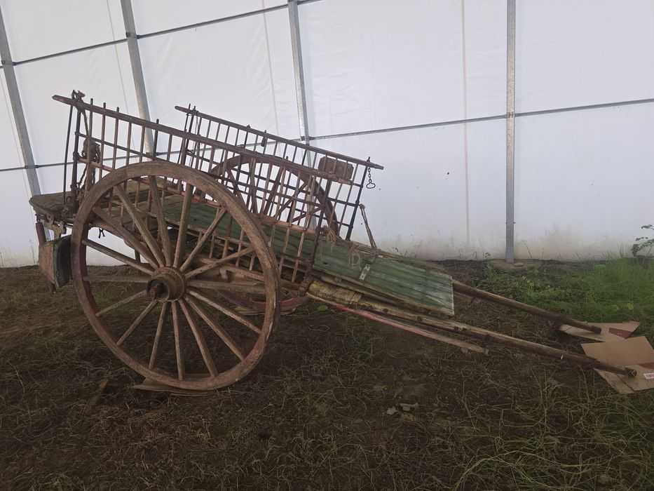 Charrete / carroça antiga agricola