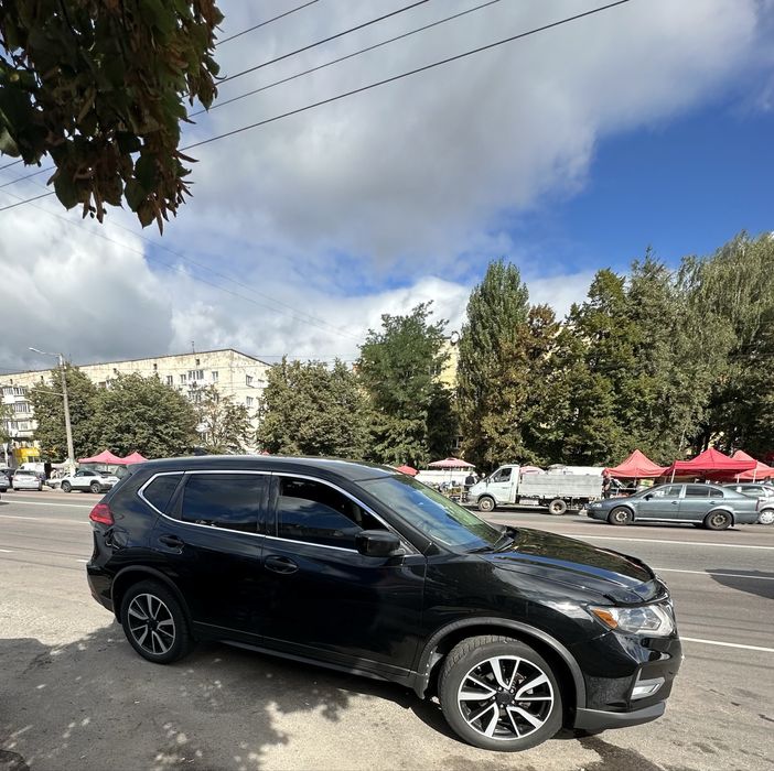 Продам чудовий Нисан Рог 2017
