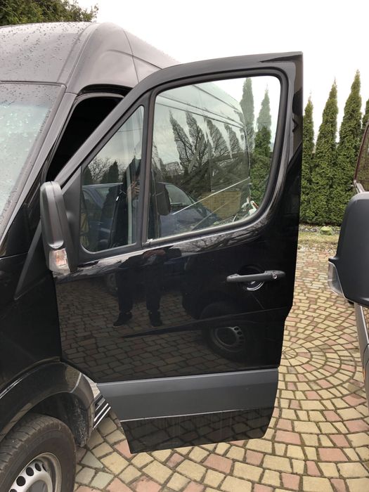 Двері передні Sprinter 906 Спрінтер