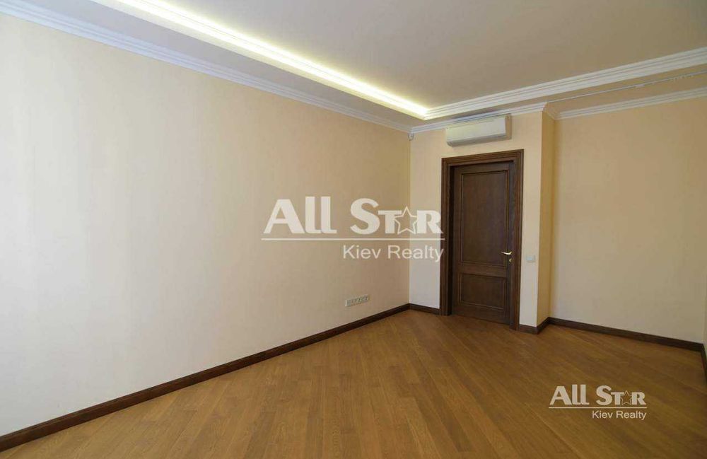 Оренда 4к квартири в Києві, Назарівська вул. 23А Без комісії