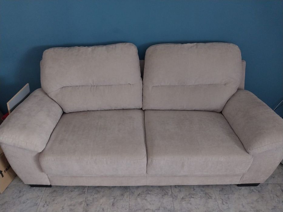 Vendo sofá 2 lugares