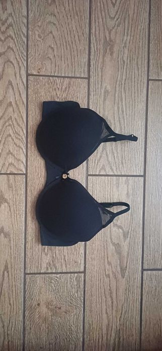 Czarny biustonosz Sylvie Meis r. 85 C
