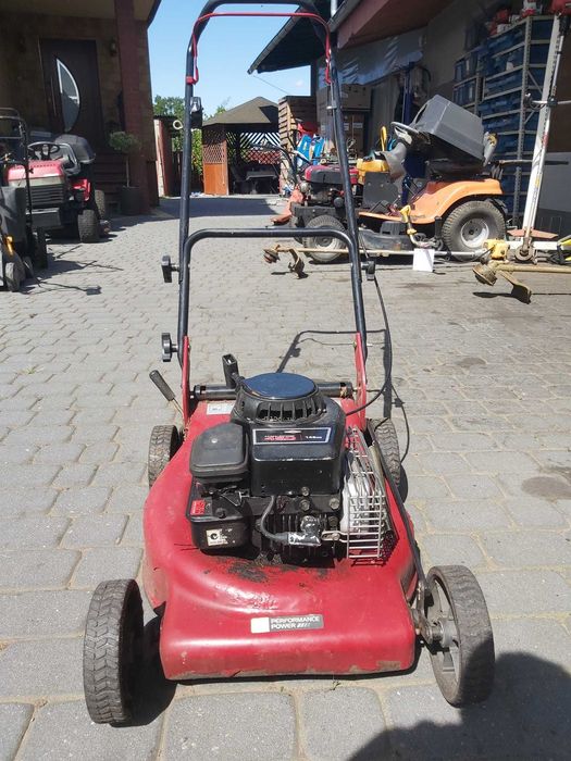 Kosiarka spalinowa WORLDI8-BS535-A