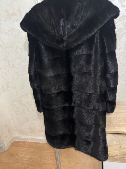 ХL  Норковая шуба с капюшоном ,черная авто леди полушубок