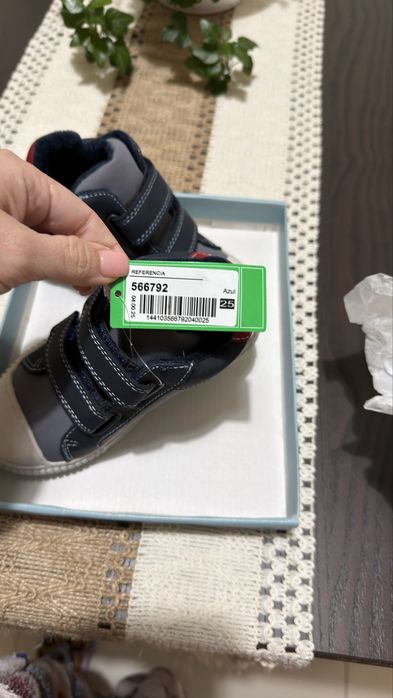 Calçado infantil número 25